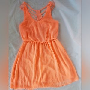 Lush Women's Salmon Sleeveless Razorback Lined Dress Size: Medium